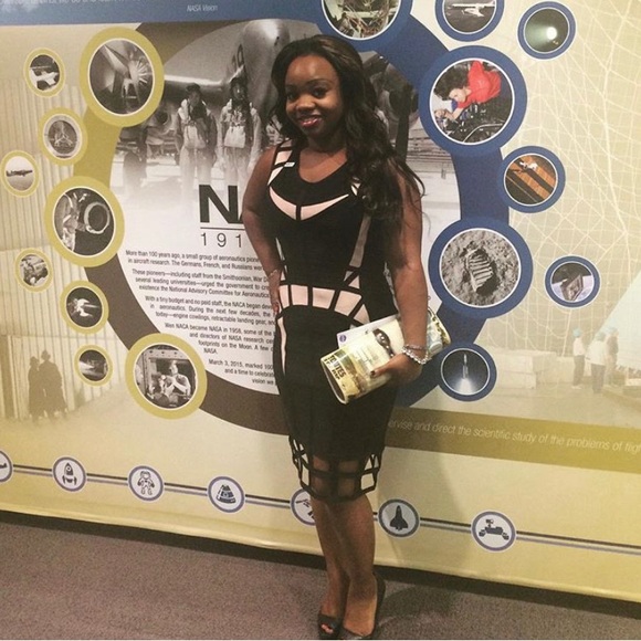 Meet your Posher, Taylor - Picture 2 of 3